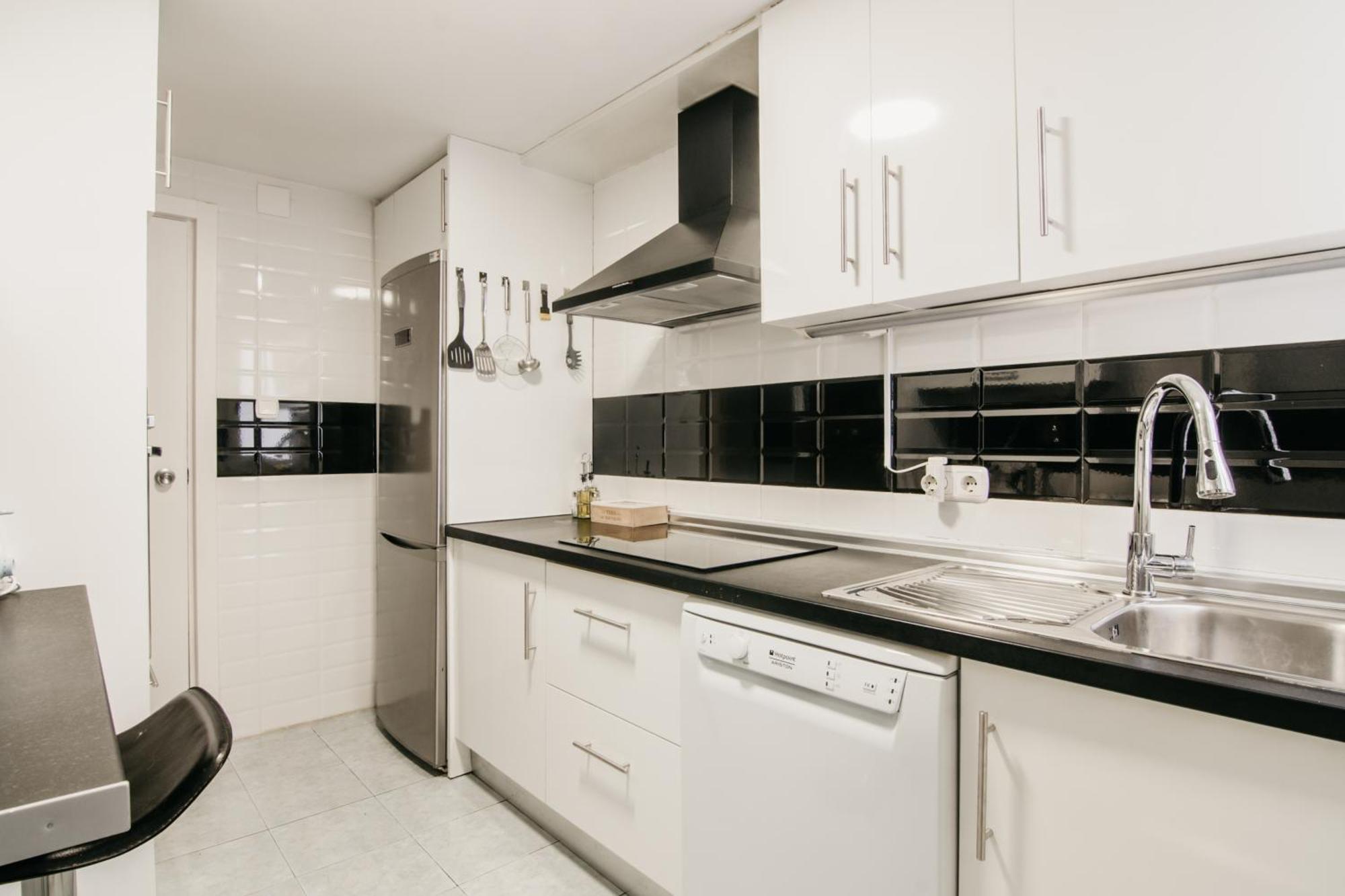 Tuguest Maria Luisa Apartment - Free Parking Гранада Екстериор снимка