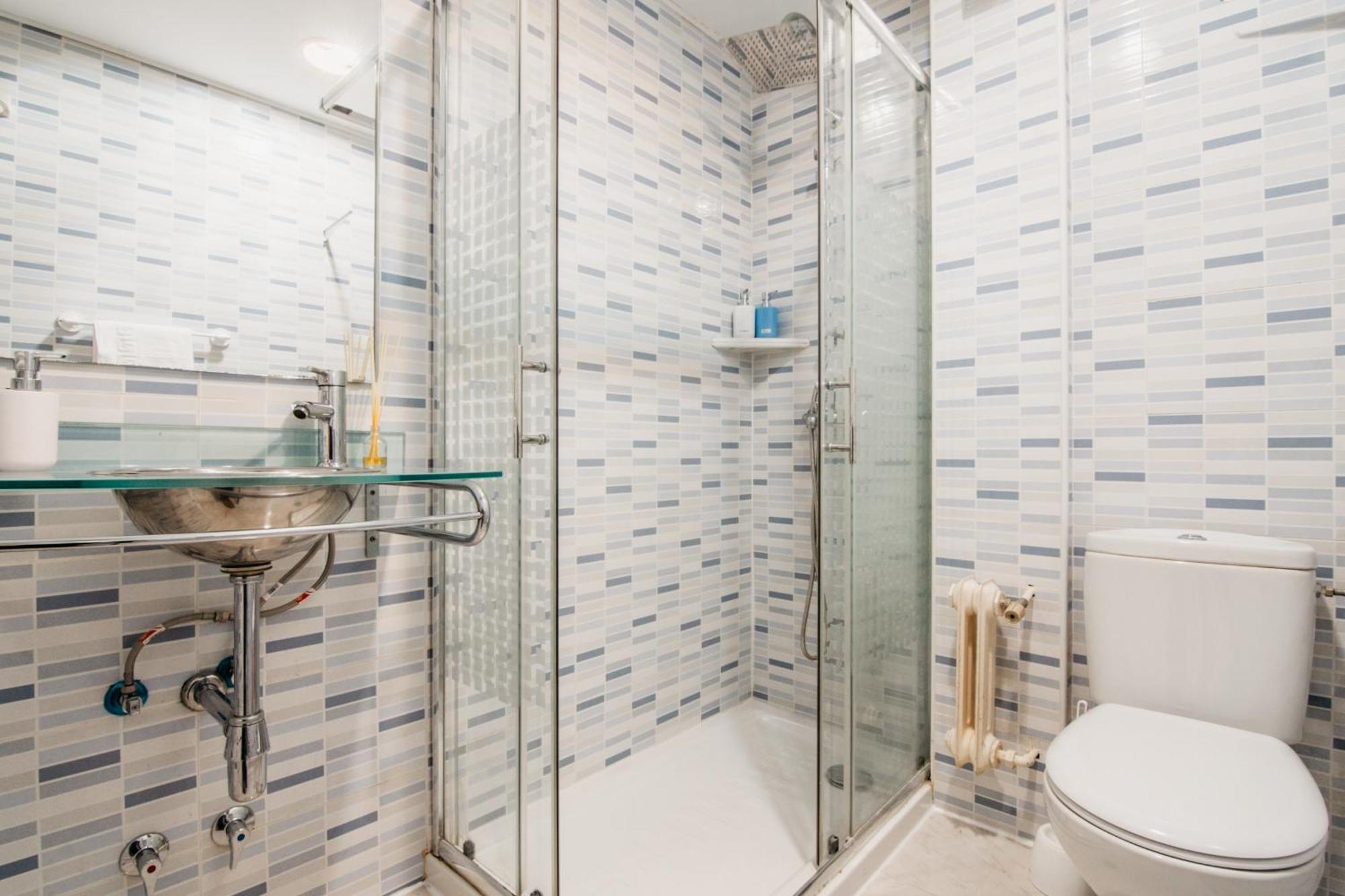 Tuguest Maria Luisa Apartment - Free Parking Гранада Екстериор снимка