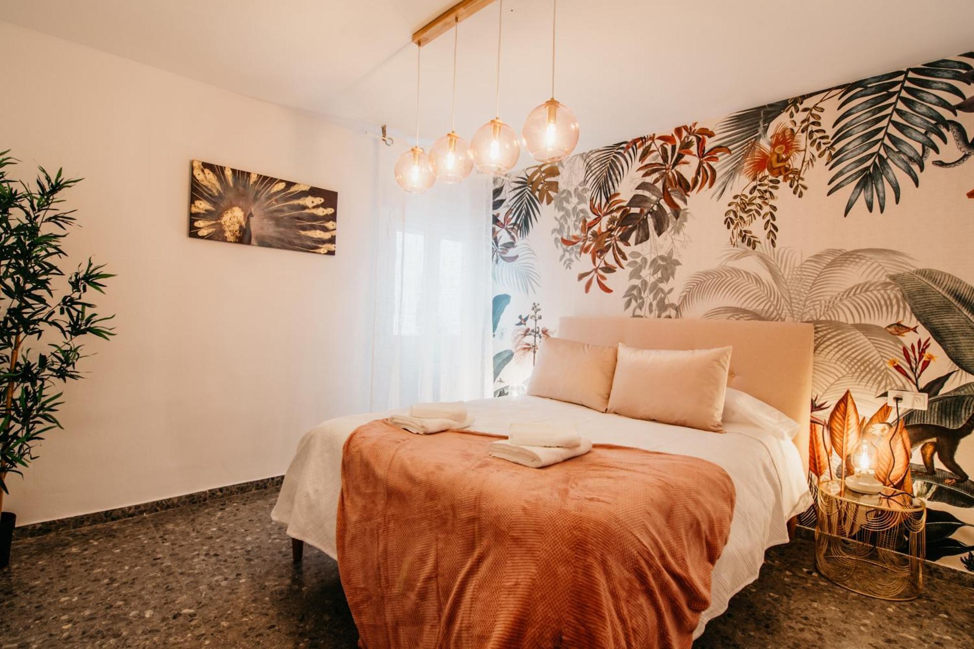 Tuguest Maria Luisa Apartment - Free Parking Гранада Екстериор снимка