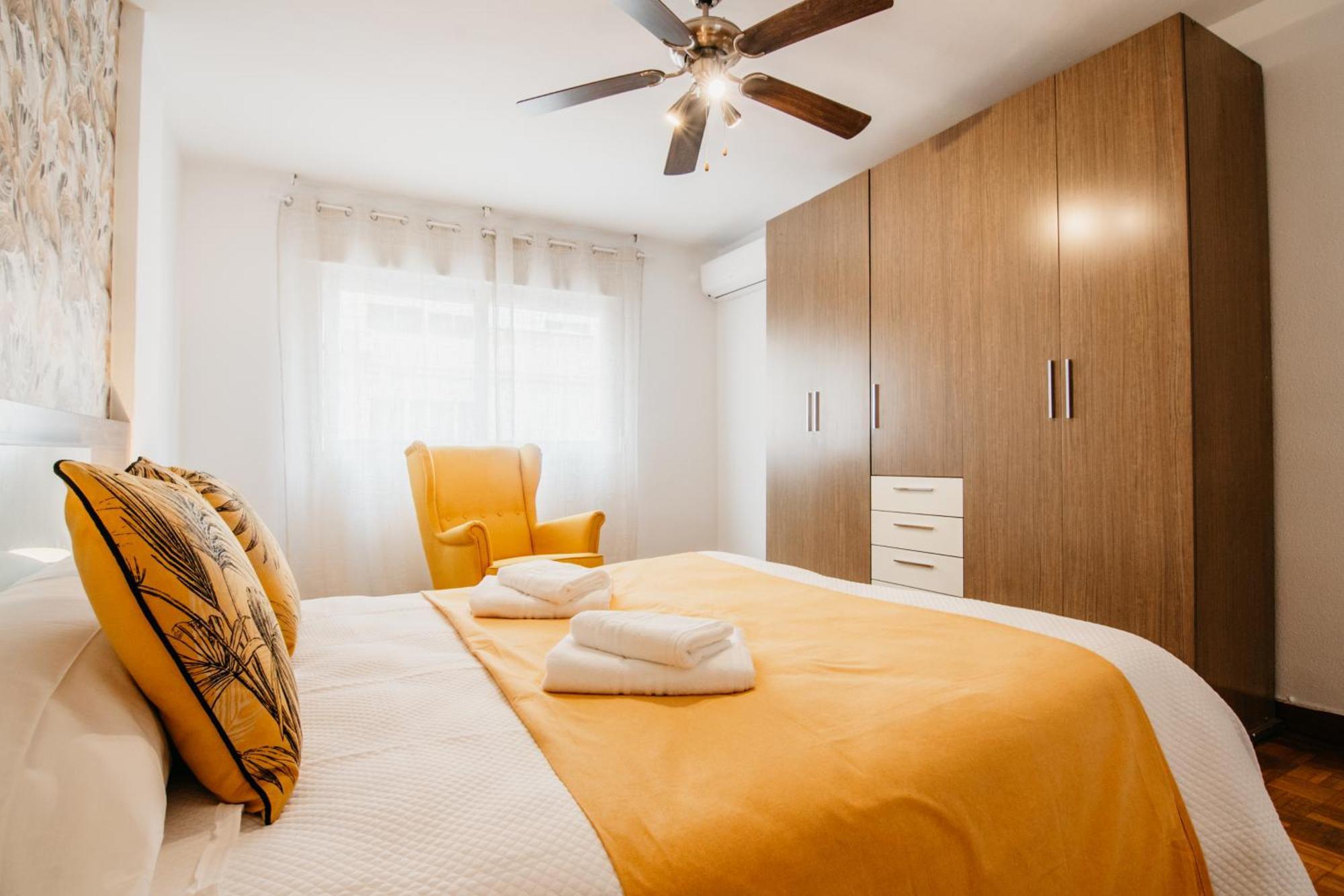 Tuguest Maria Luisa Apartment - Free Parking Гранада Екстериор снимка