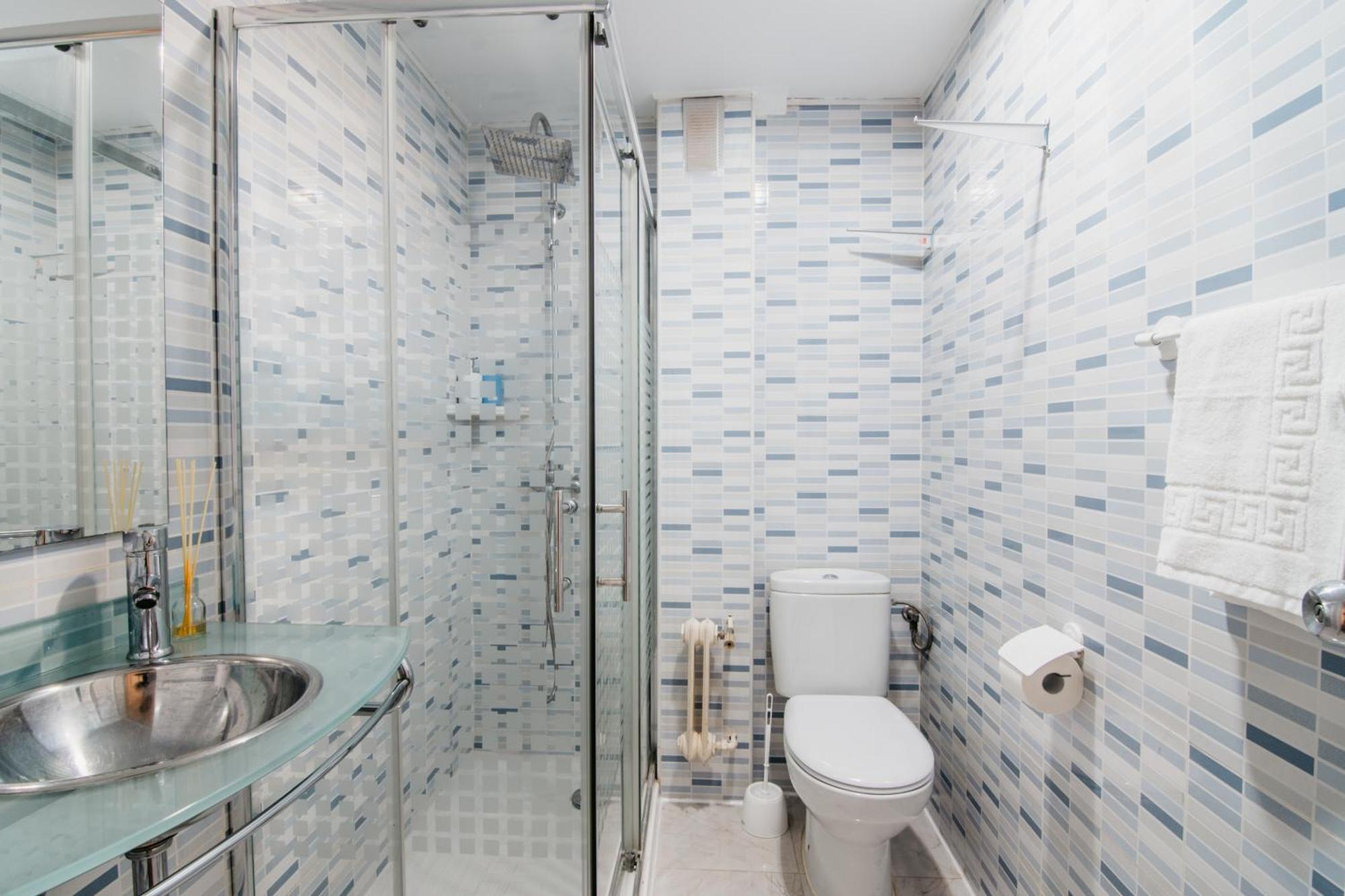 Tuguest Maria Luisa Apartment - Free Parking Гранада Екстериор снимка
