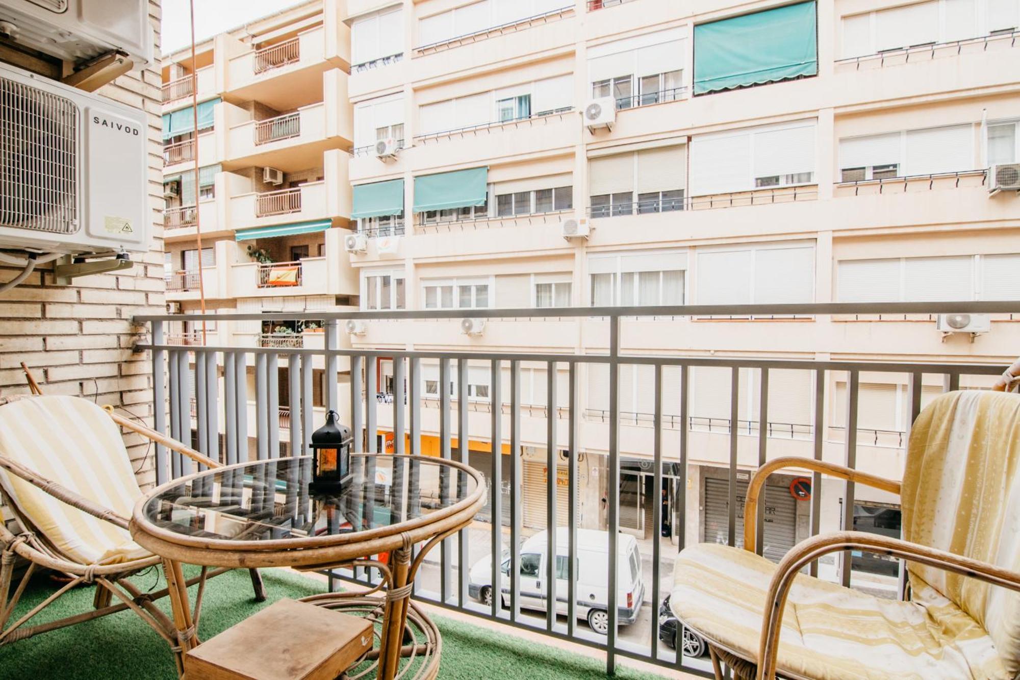 Tuguest Maria Luisa Apartment - Free Parking Гранада Екстериор снимка